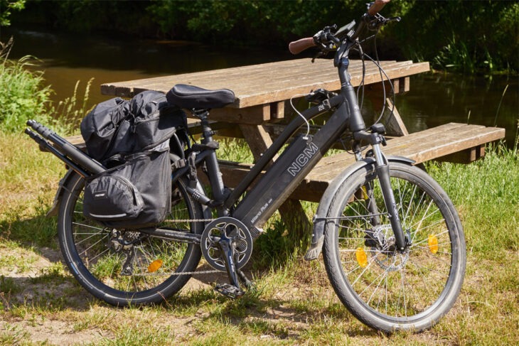 E-Bike Akku unterwegs laden