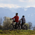 Wie gut fahren E-Bikes bergauf