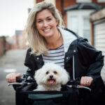 Fahrradfahren mit Hund im Korb